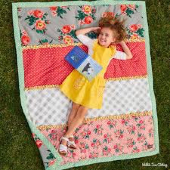 Matilda Jane Bedding Nwt Matilda Jane Daydreamer Quilt Throw Blanket Poshmark